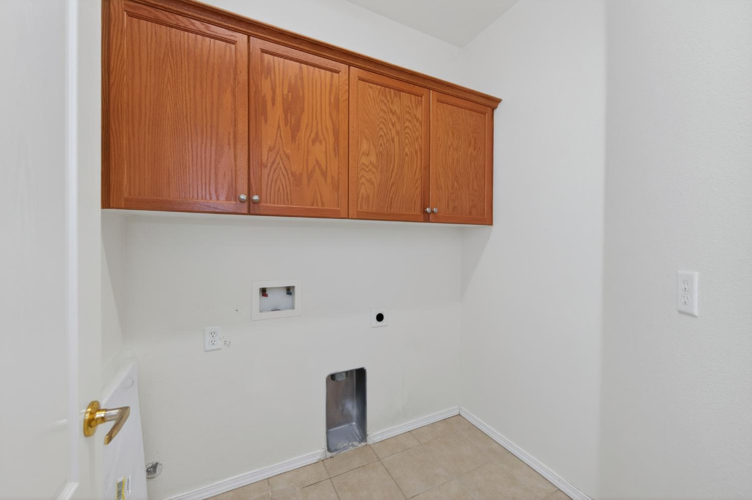 4113 W Cherry Tree Ln, Fresno, CA 93722