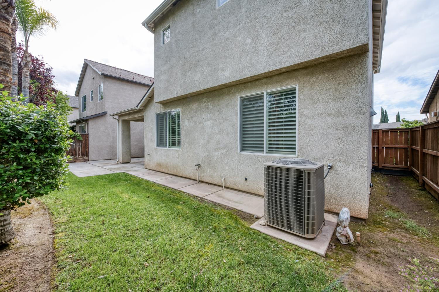 4113 W Cherry Tree Ln, Fresno, CA 93722