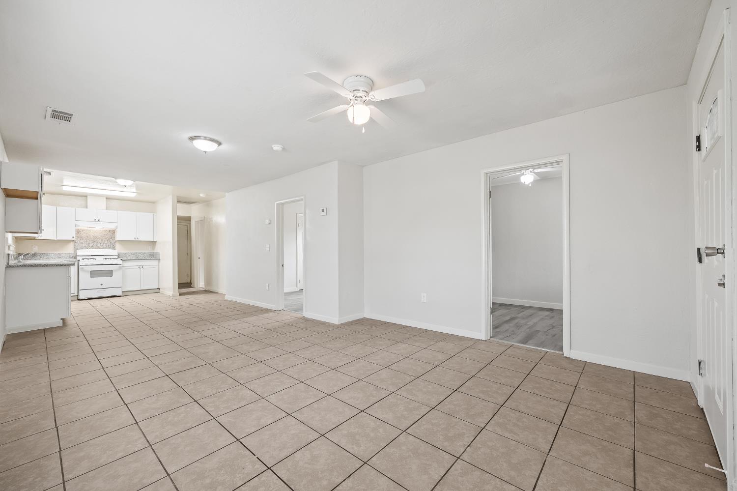 3323 E Tulare St, Fresno, CA 93702