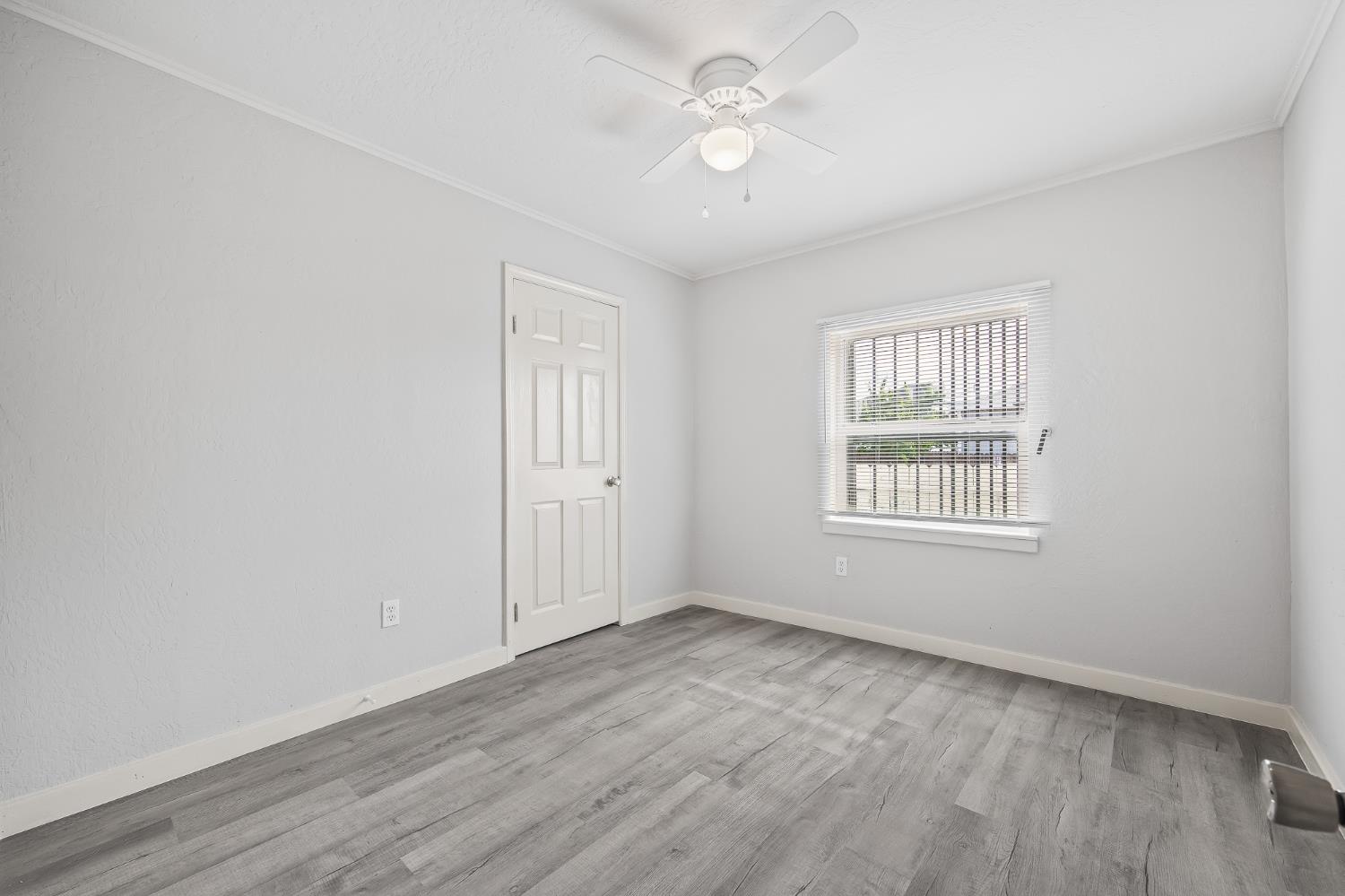 3323 E Tulare St, Fresno, CA 93702