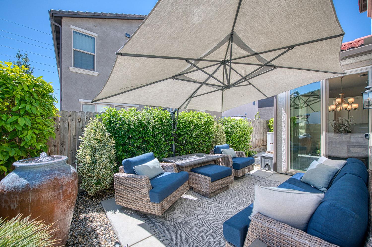 1453 E Via Viola Way, Fresno, CA 93730