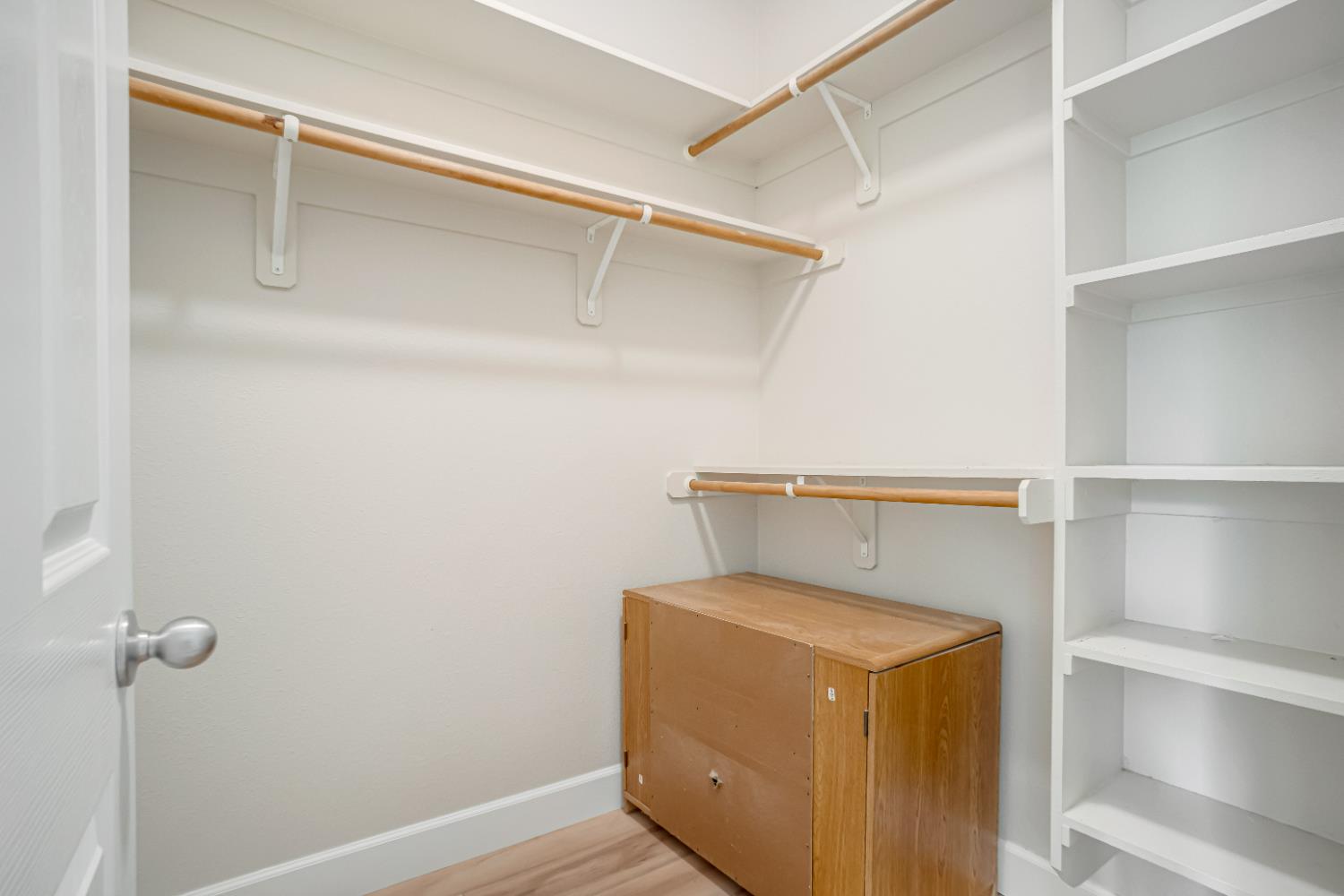 6126 W Los Altos Ave, Fresno, CA 93722