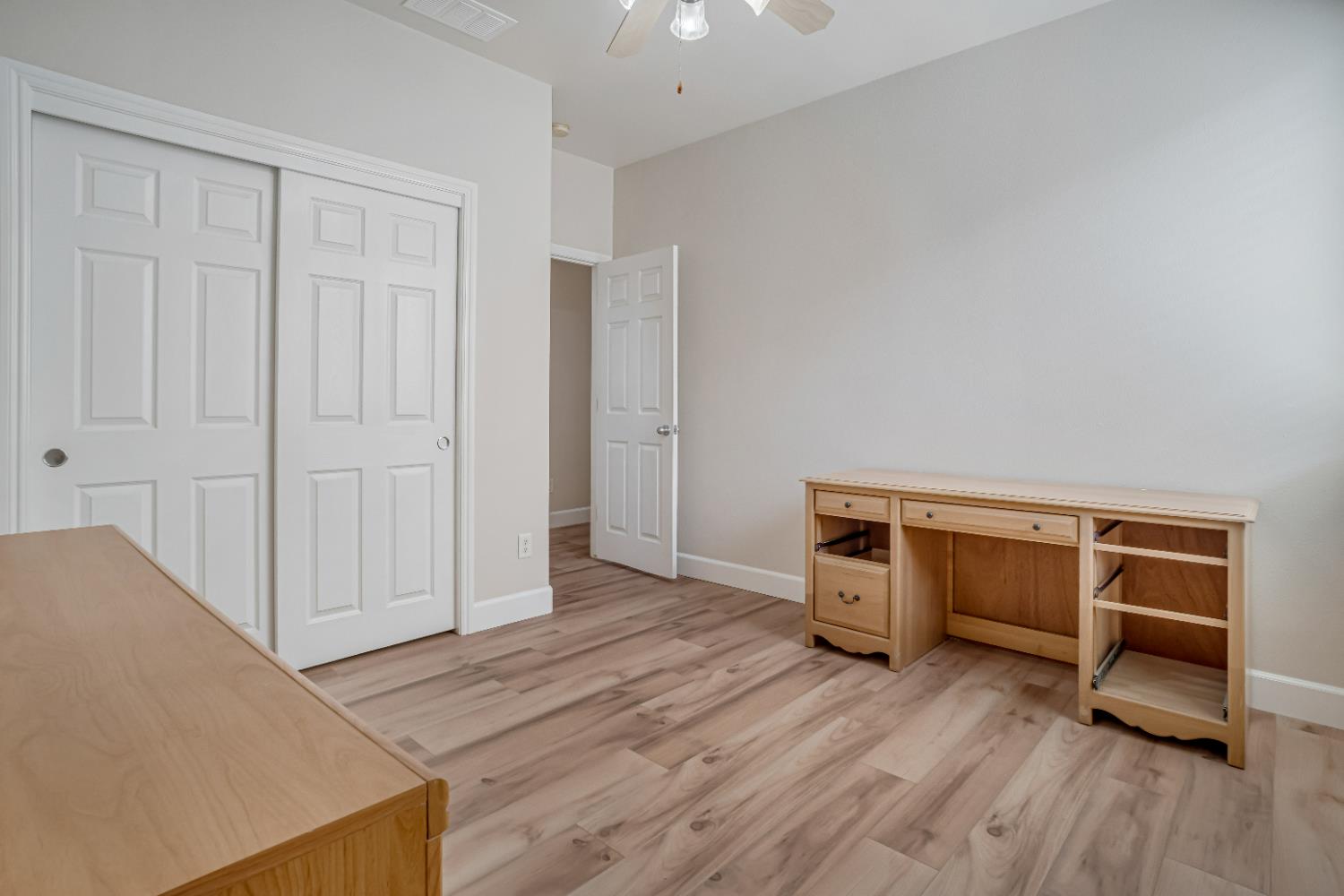 6126 W Los Altos Ave, Fresno, CA 93722