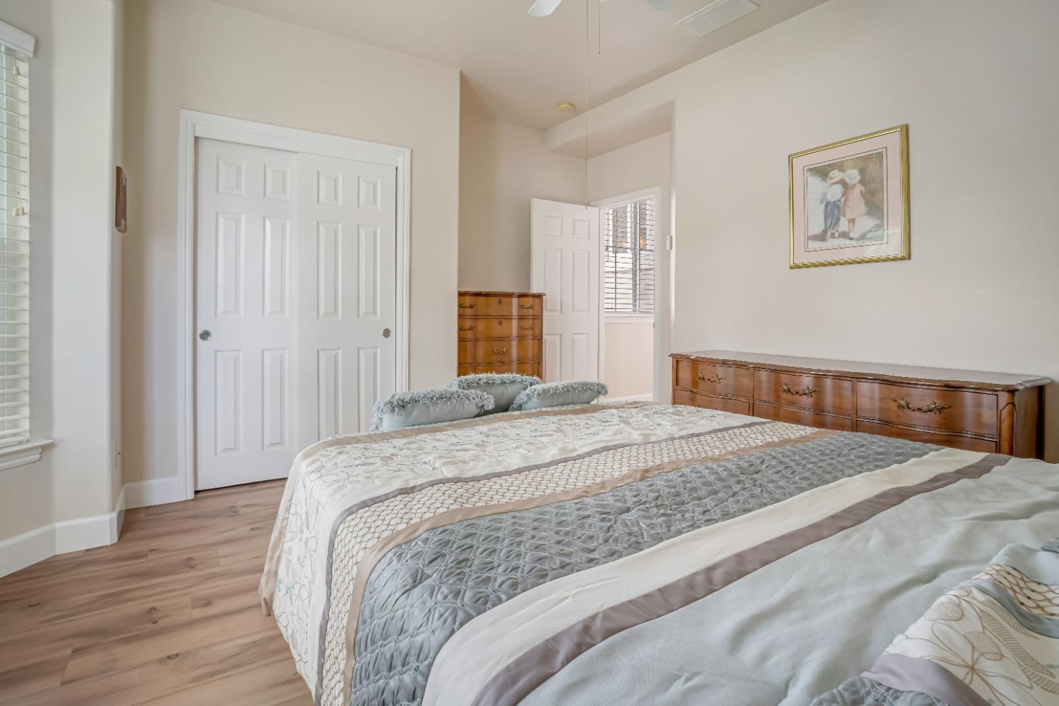 6126 W Los Altos Ave, Fresno, CA 93722