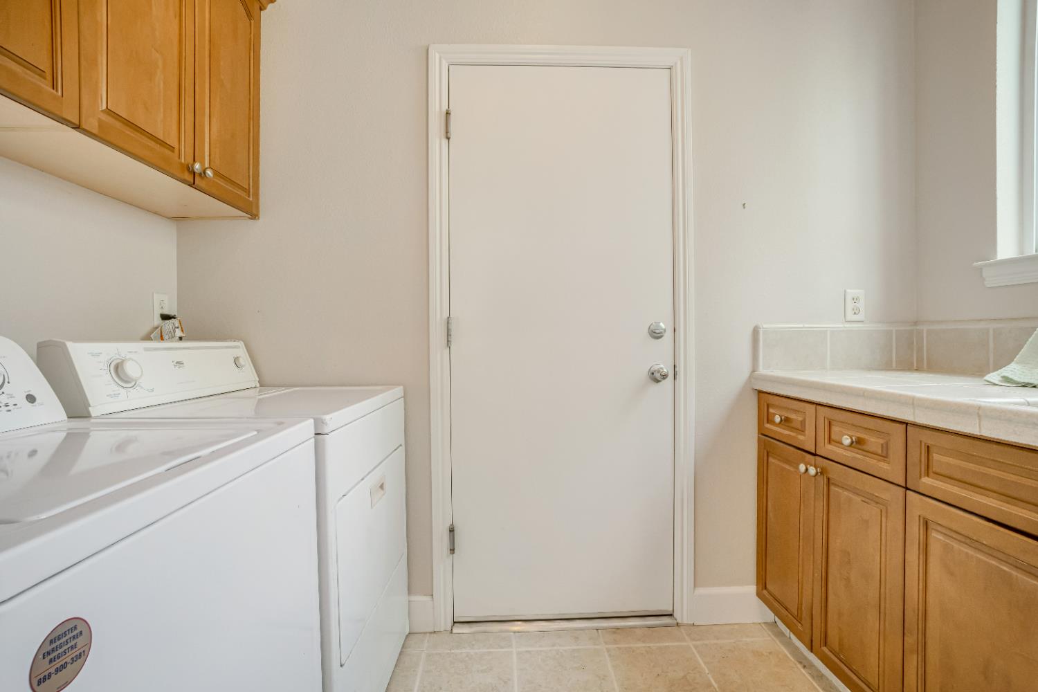 6126 W Los Altos Ave, Fresno, CA 93722