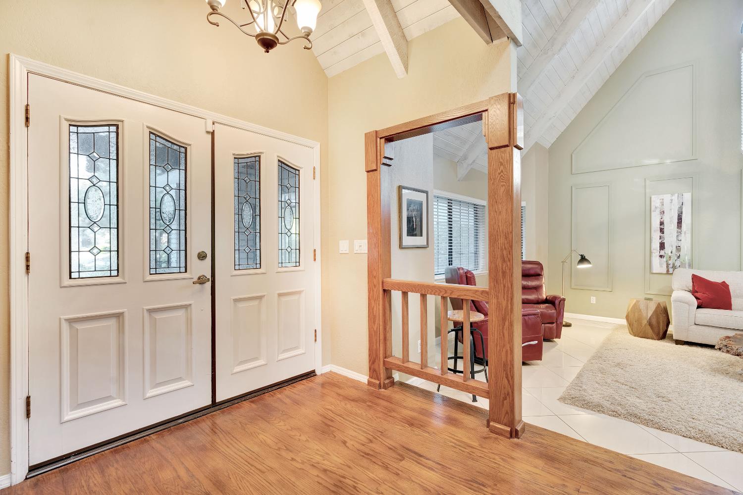 327 E Audubon Dr, Fresno, CA 93720