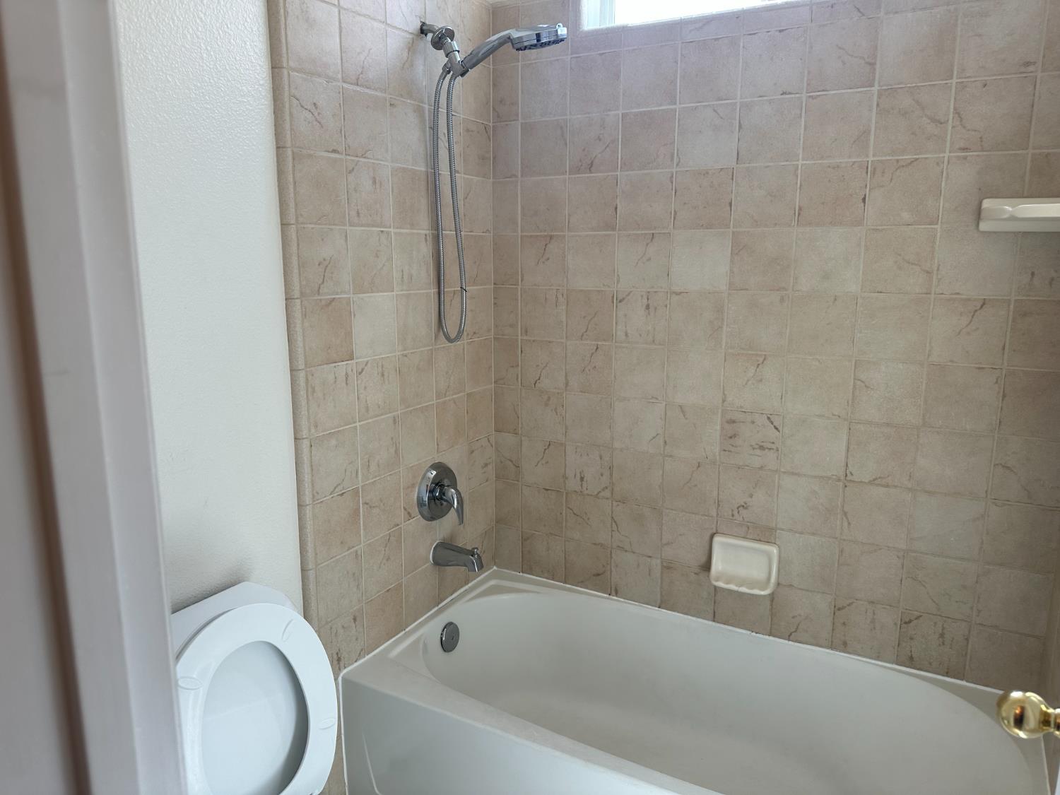 2523 E Cole Ave, Fresno, CA 93720