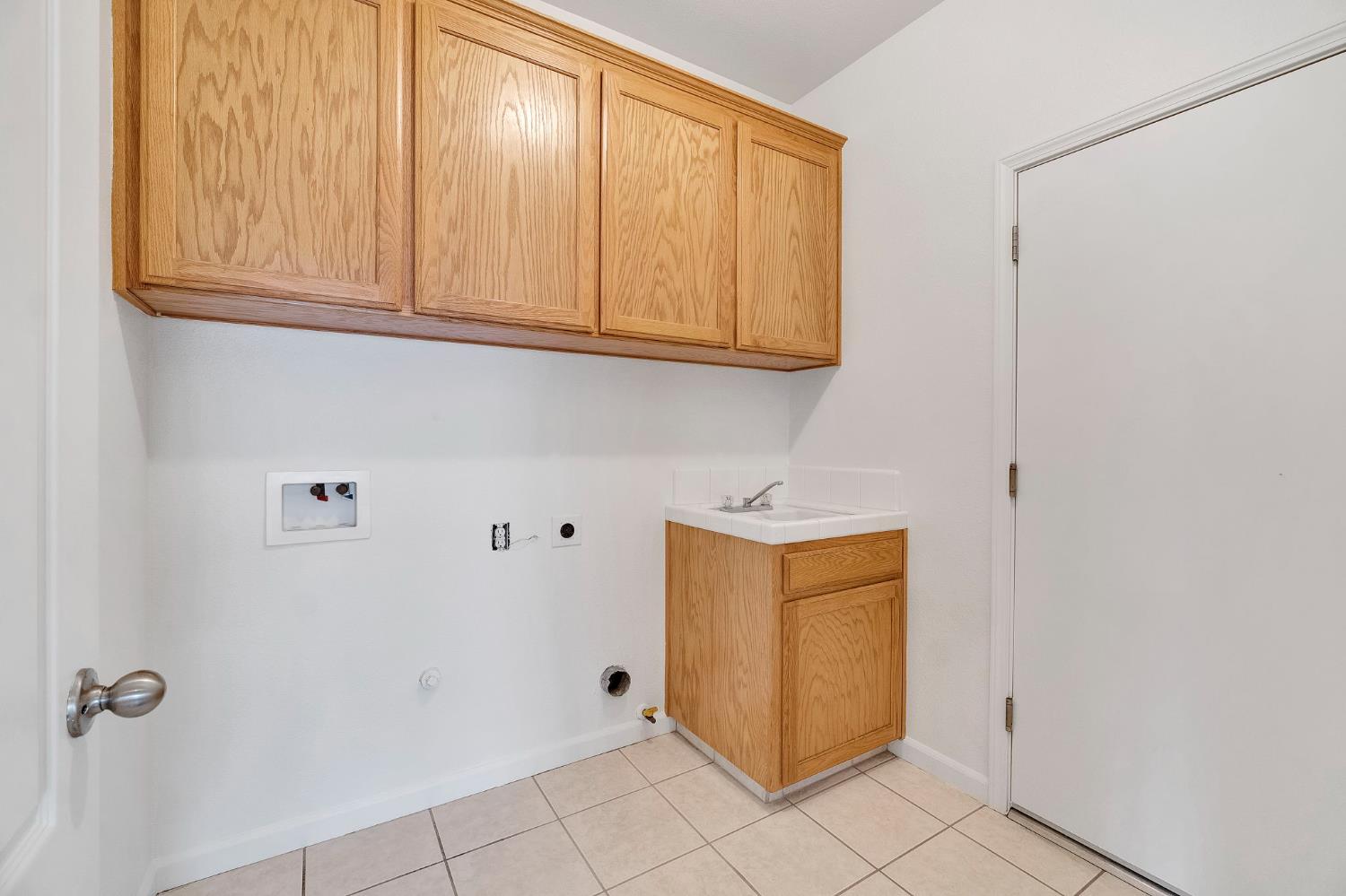 4681 W Morris Ave, Fresno, CA 93722