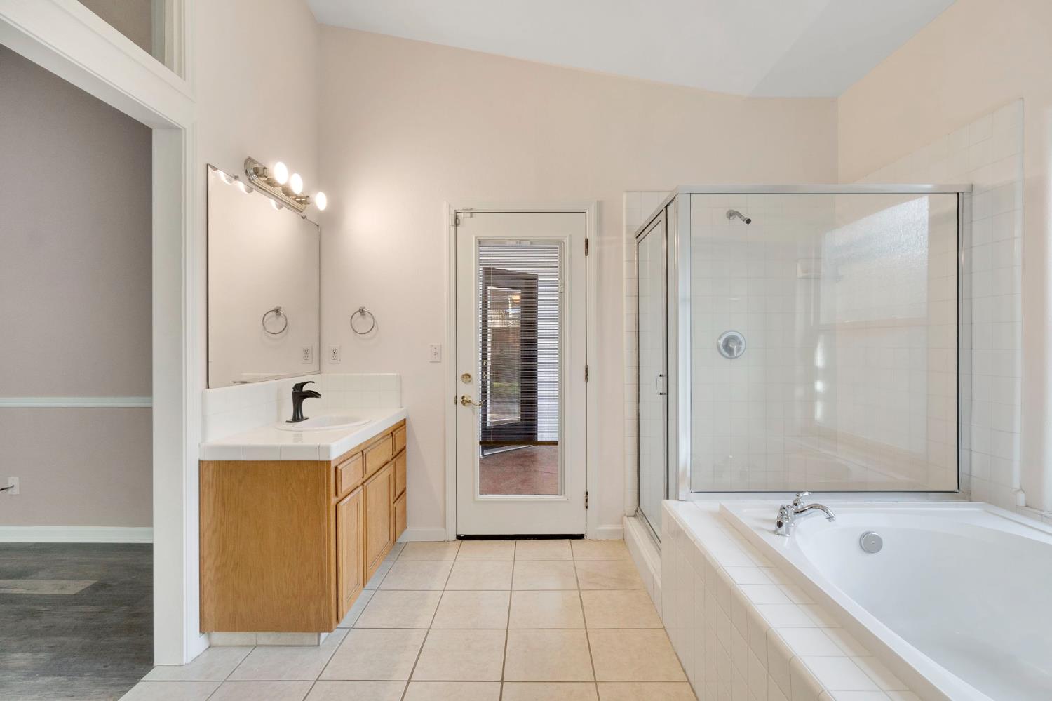 4681 W Morris Ave, Fresno, CA 93722