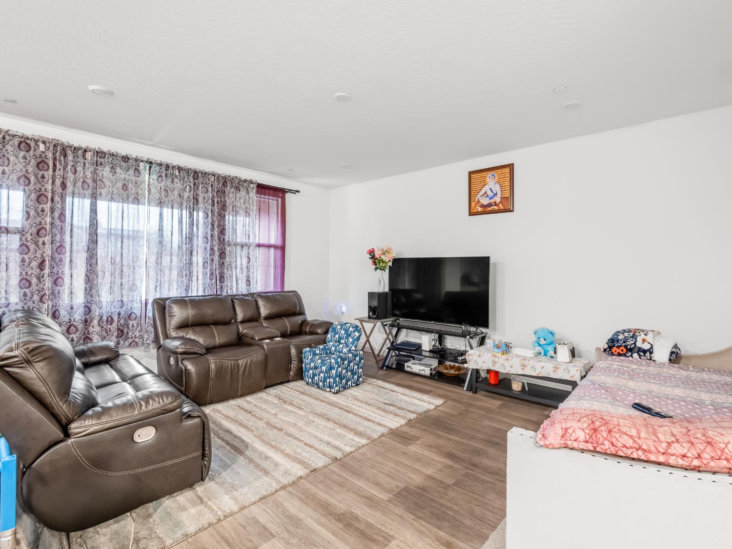 5958 W Austin Way, Fresno, CA 93722