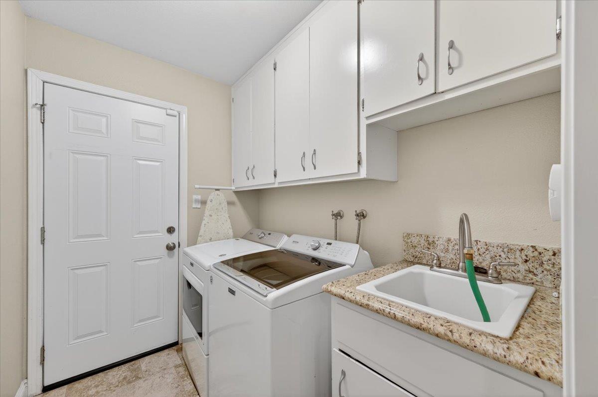 3132 W Alluvial Ave, Fresno, CA 93711