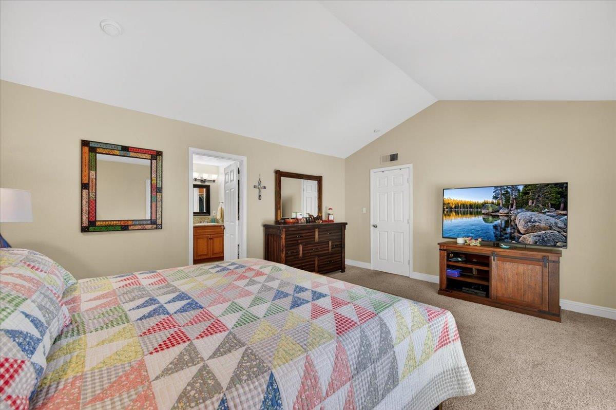 3132 W Alluvial Ave, Fresno, CA 93711