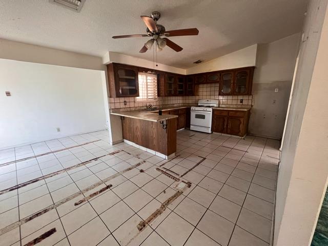 1152 E Drummond Ave, Fresno, CA 93706