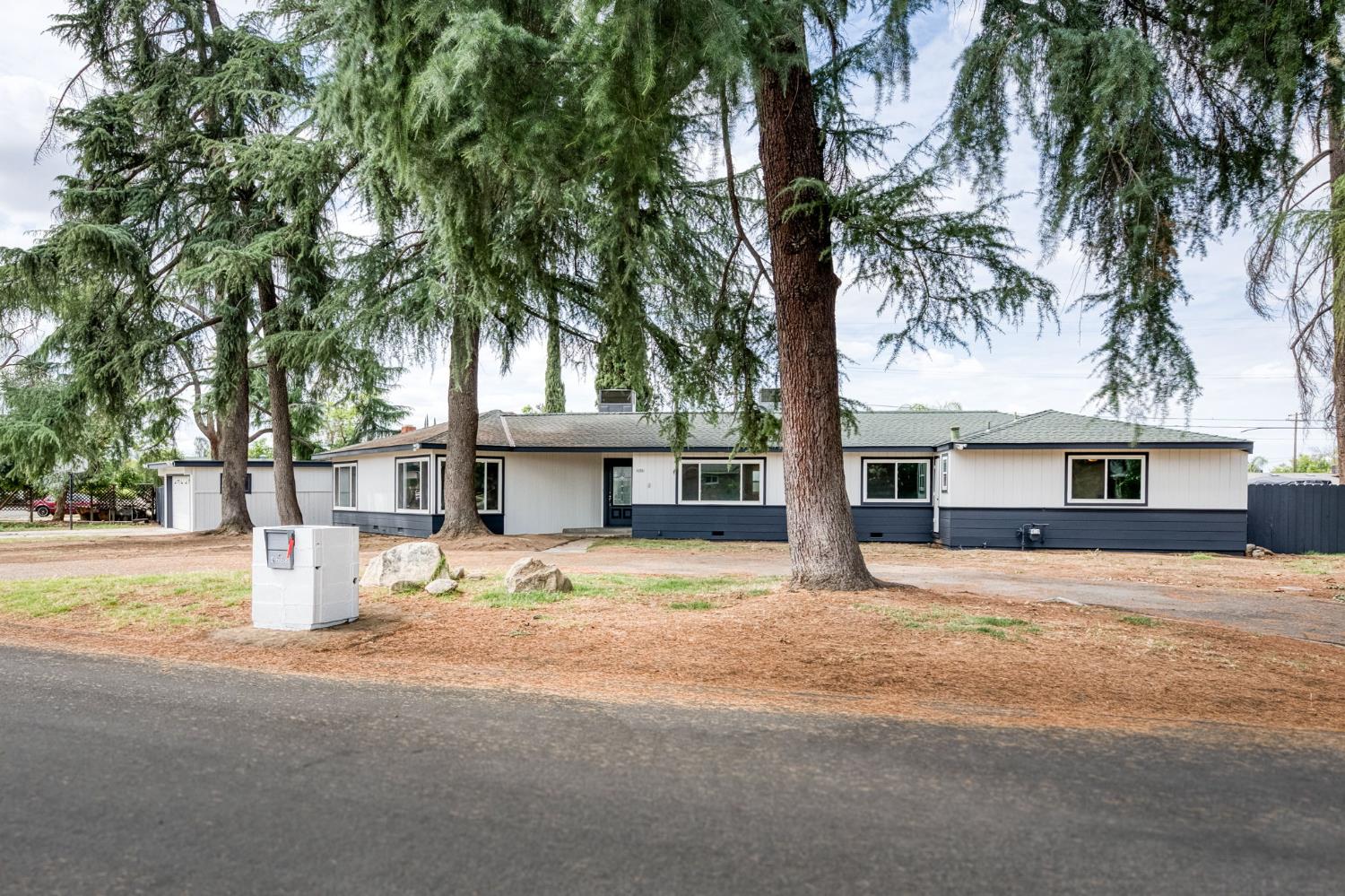 4205 Ralph Ln N, Fresno, CA 93727