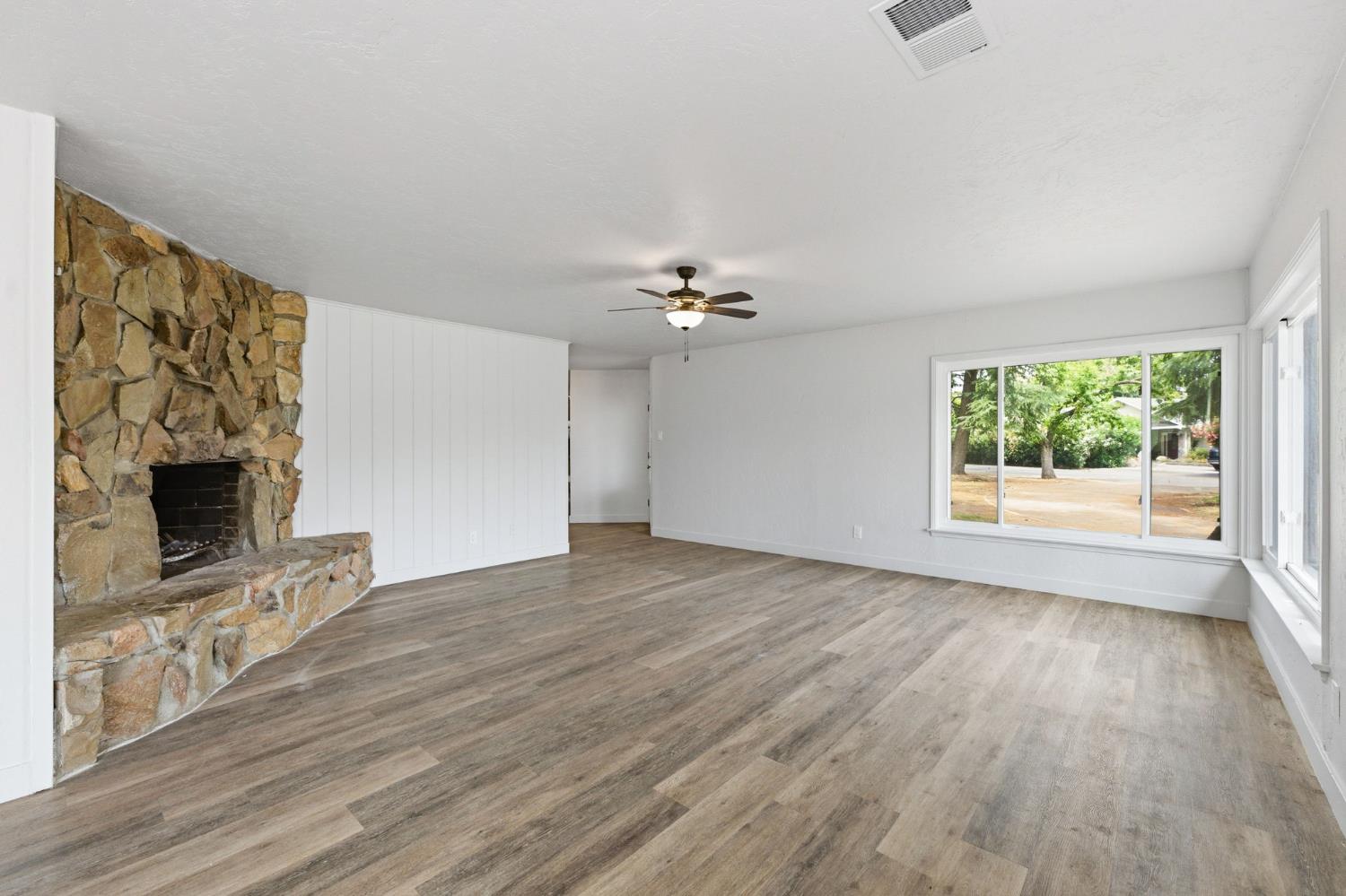 4205 Ralph Ln N, Fresno, CA 93727