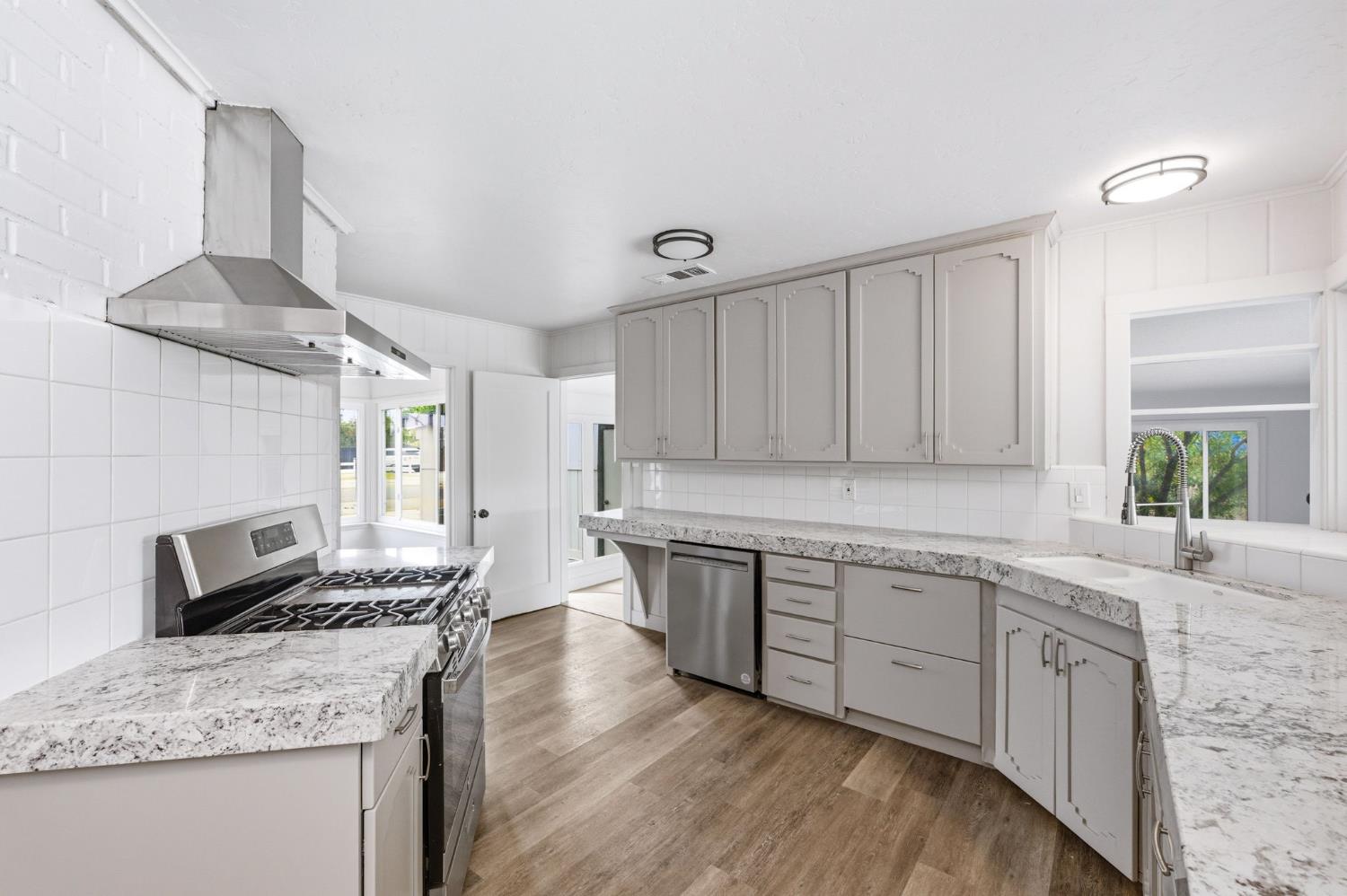 4205 Ralph Ln N, Fresno, CA 93727
