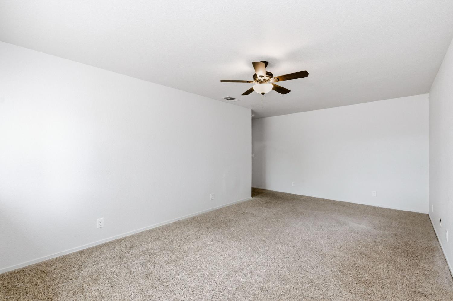 4205 Ralph Ln N, Fresno, CA 93727