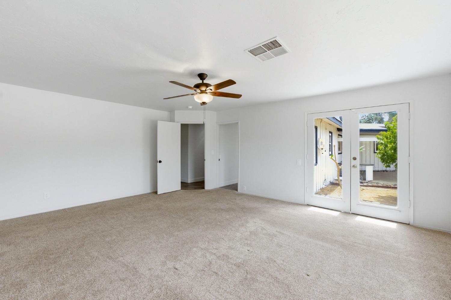 4205 Ralph Ln N, Fresno, CA 93727