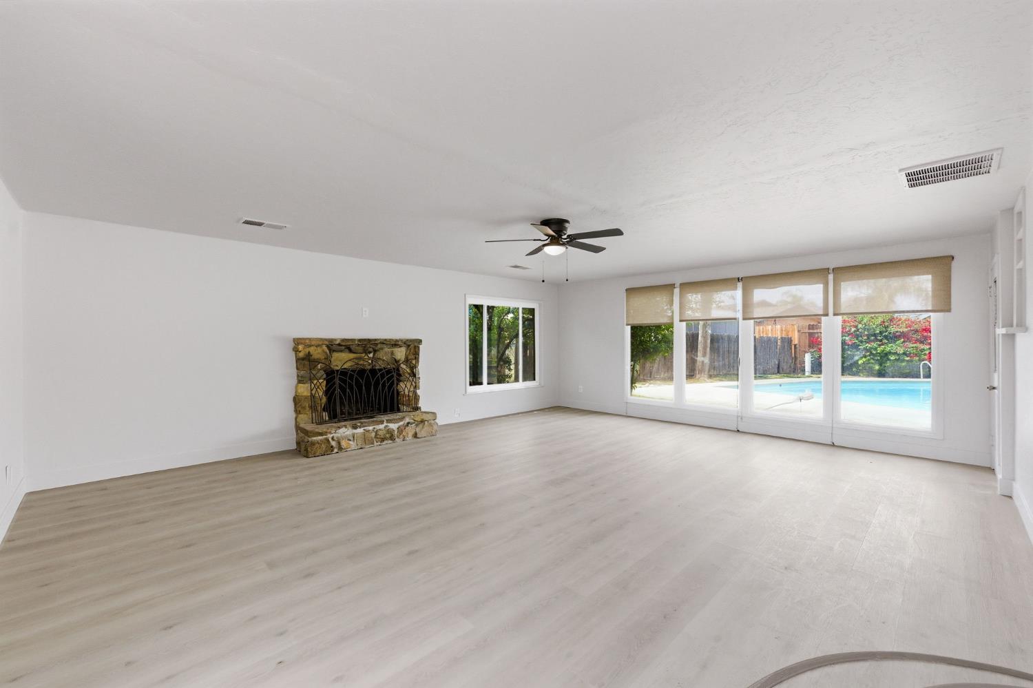 4205 Ralph Ln N, Fresno, CA 93727