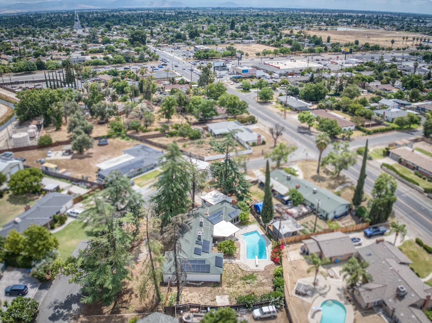 4205 Ralph Ln N, Fresno, CA 93727