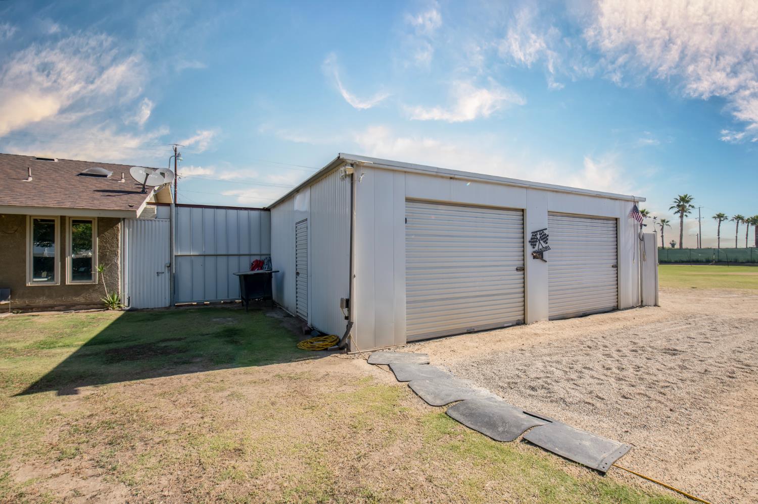 4037 E North Ave, Fresno, CA 93725