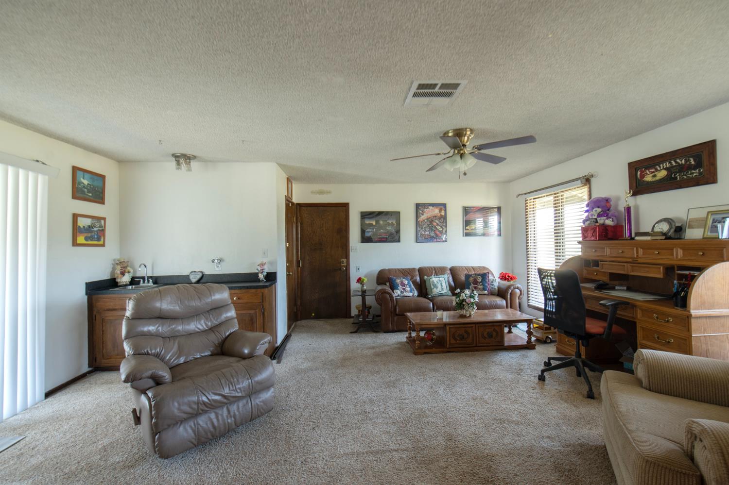 4037 E North Ave, Fresno, CA 93725