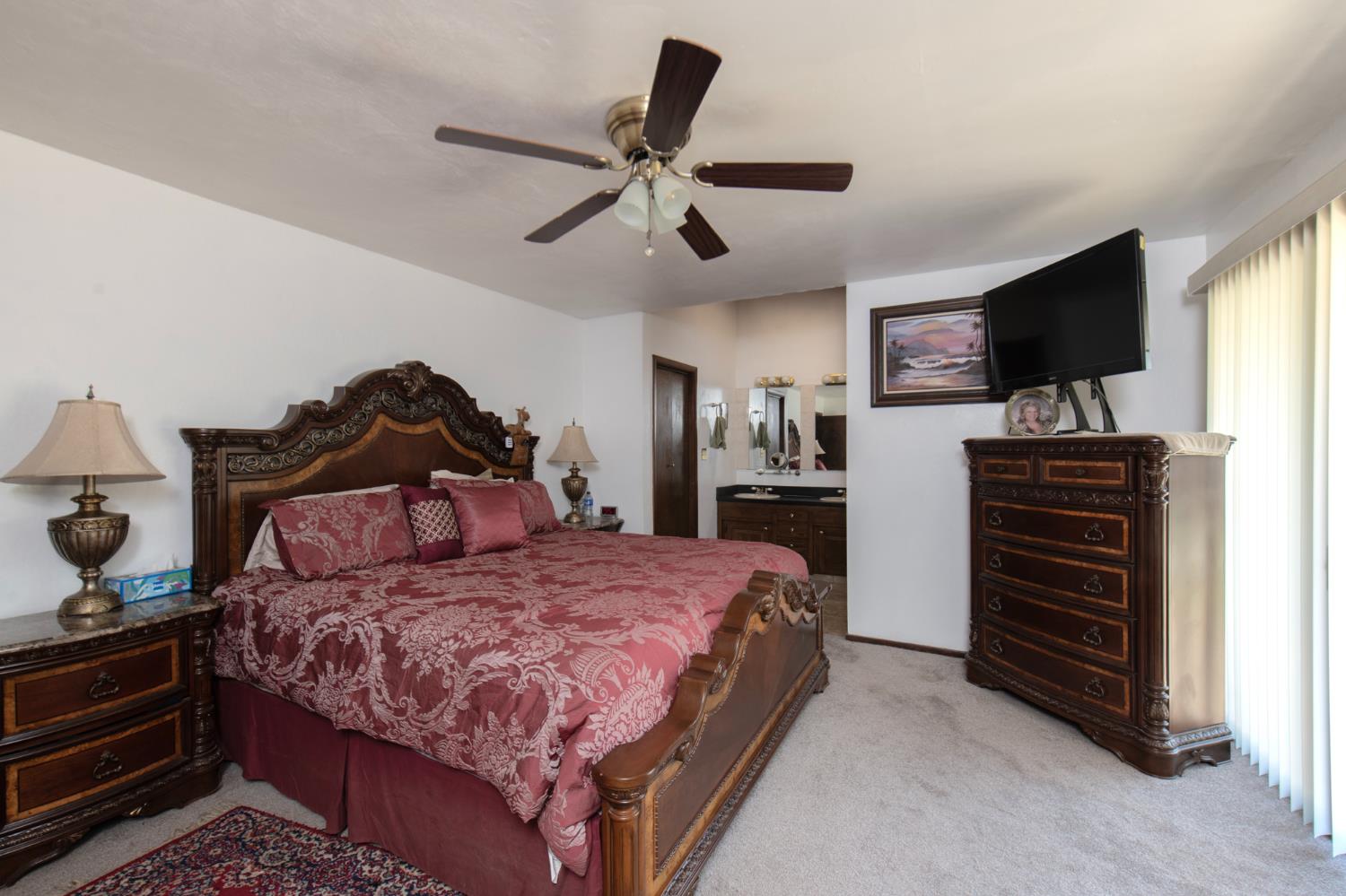 4037 E North Ave, Fresno, CA 93725