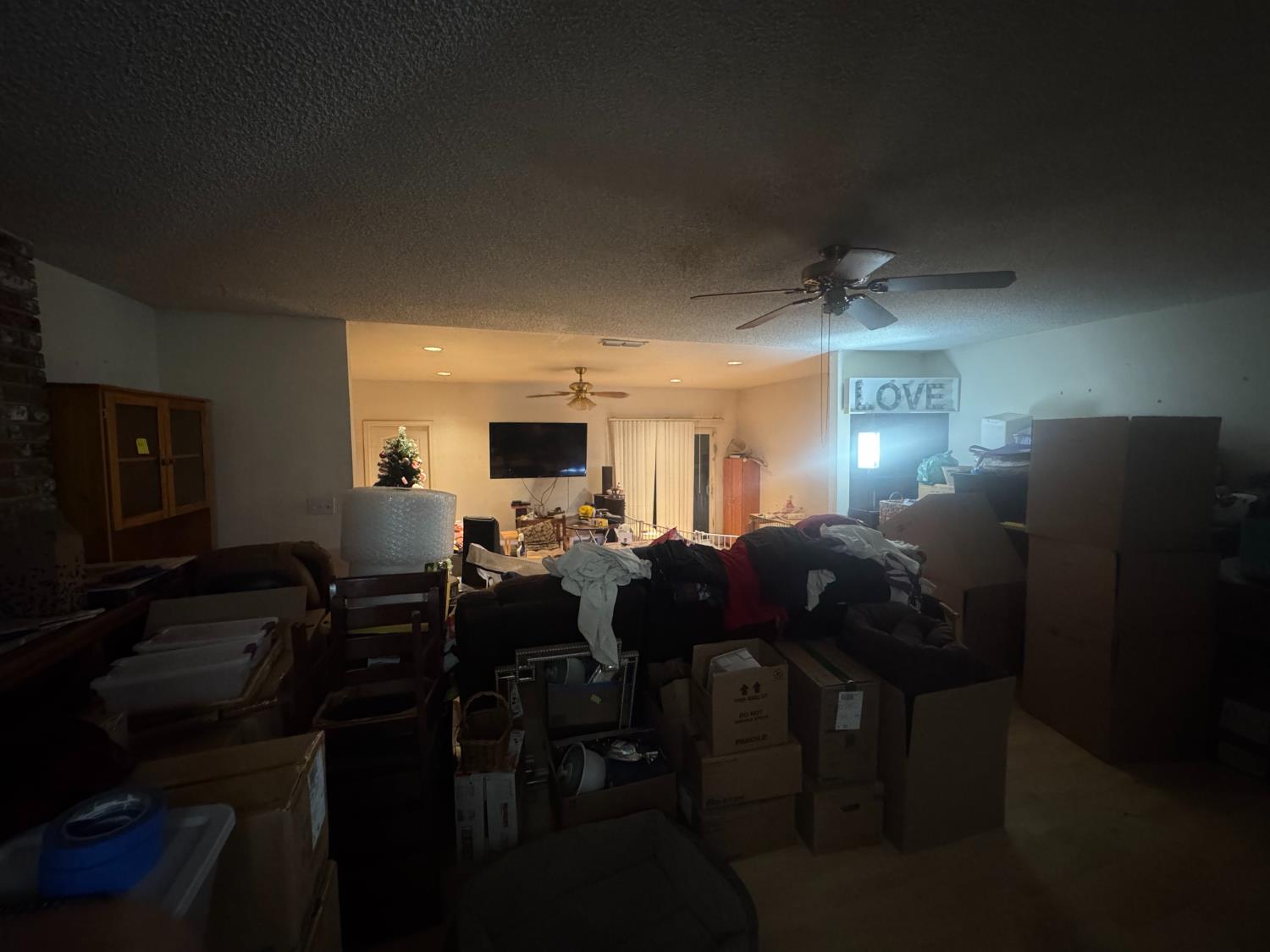 2047 E Palo Alto Ave, Fresno, CA 93710