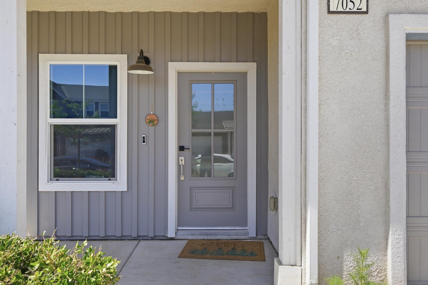 7052 W Poe Ave, Fresno, CA 93723