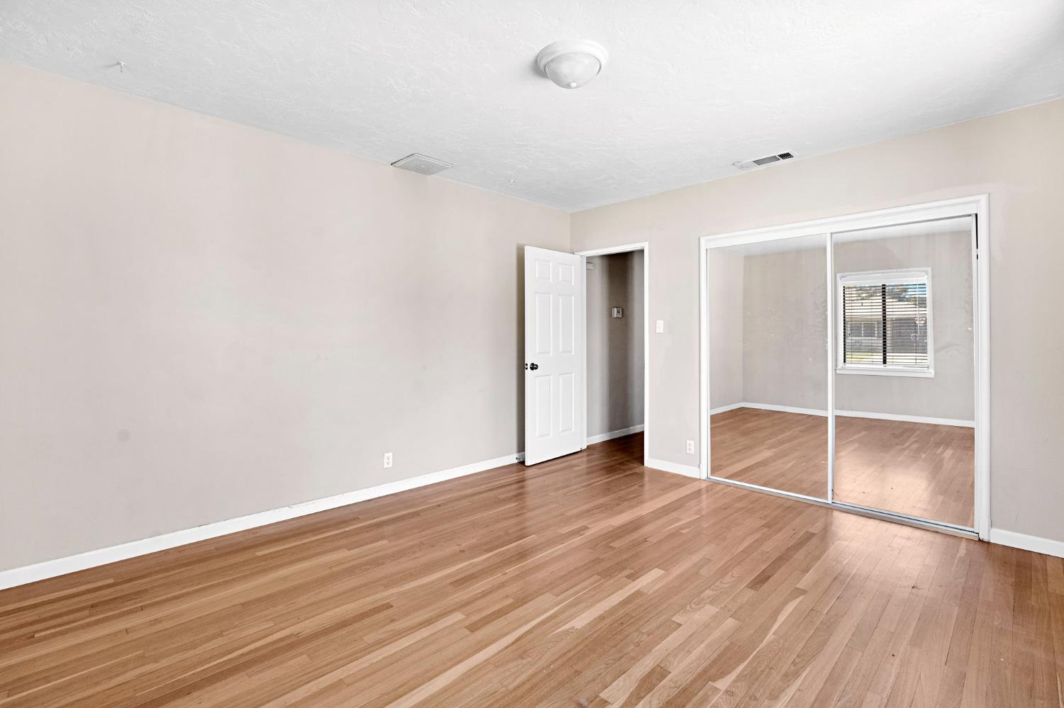 1519 N Wilson Ave, Fresno, CA 93728