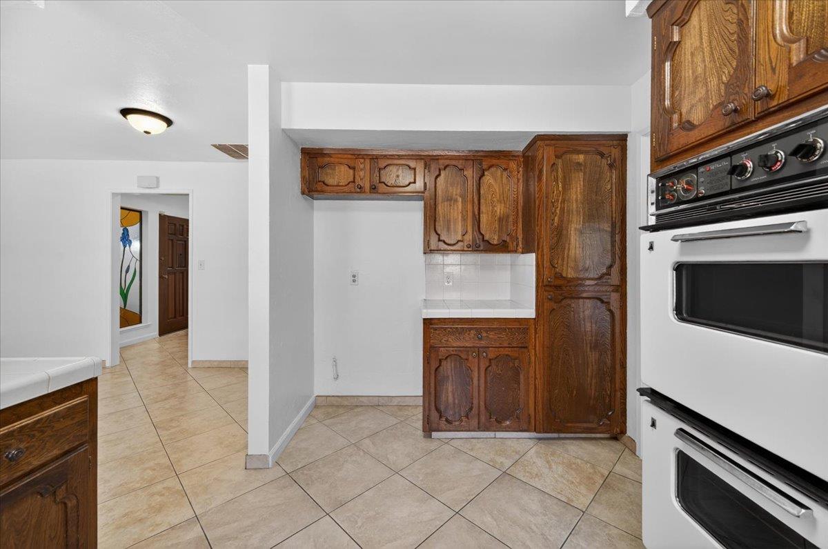 5564 N El Adobe Dr, Fresno, CA 93711