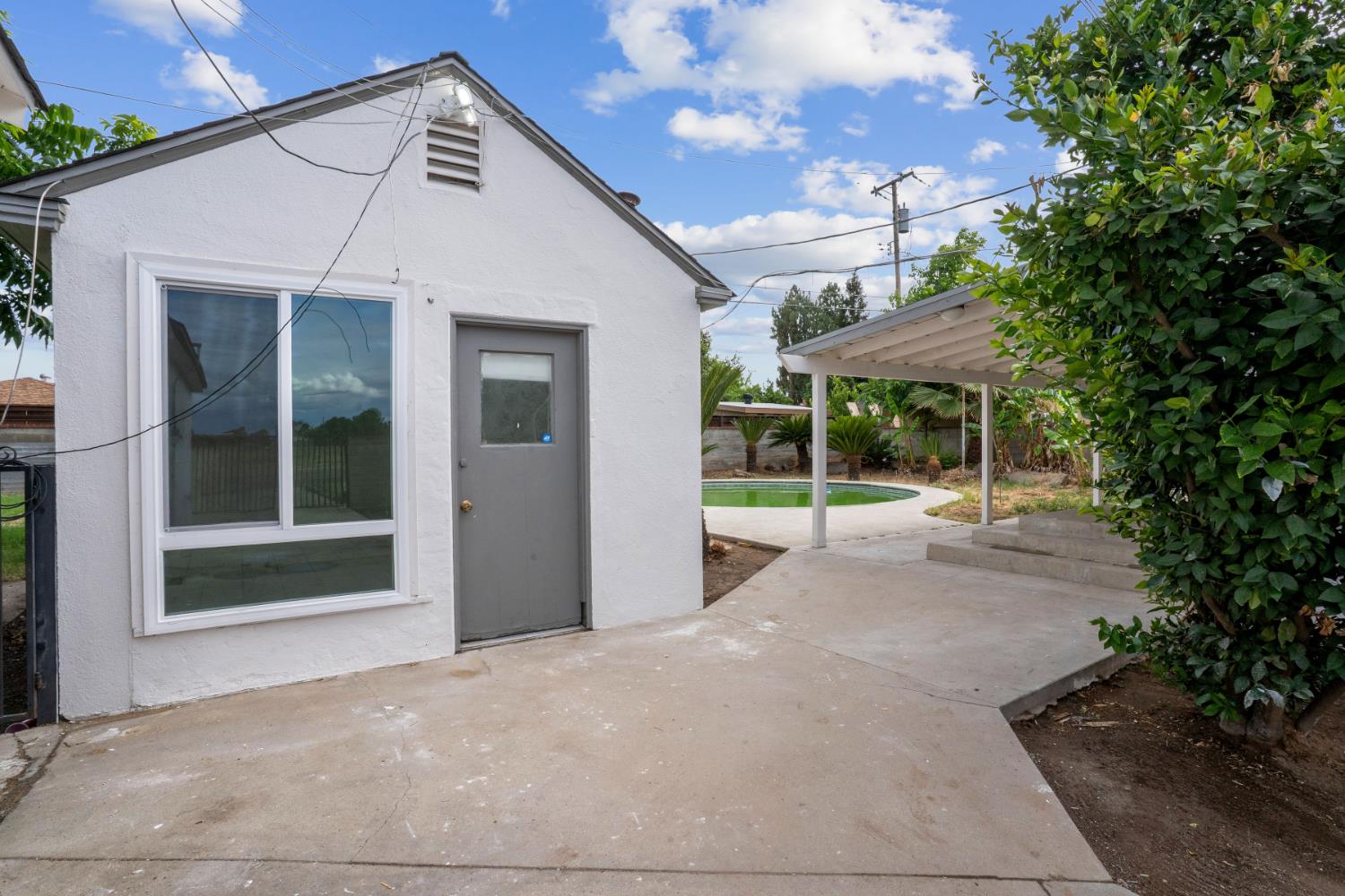 5012 E Belmont Ave, Fresno, CA 93727