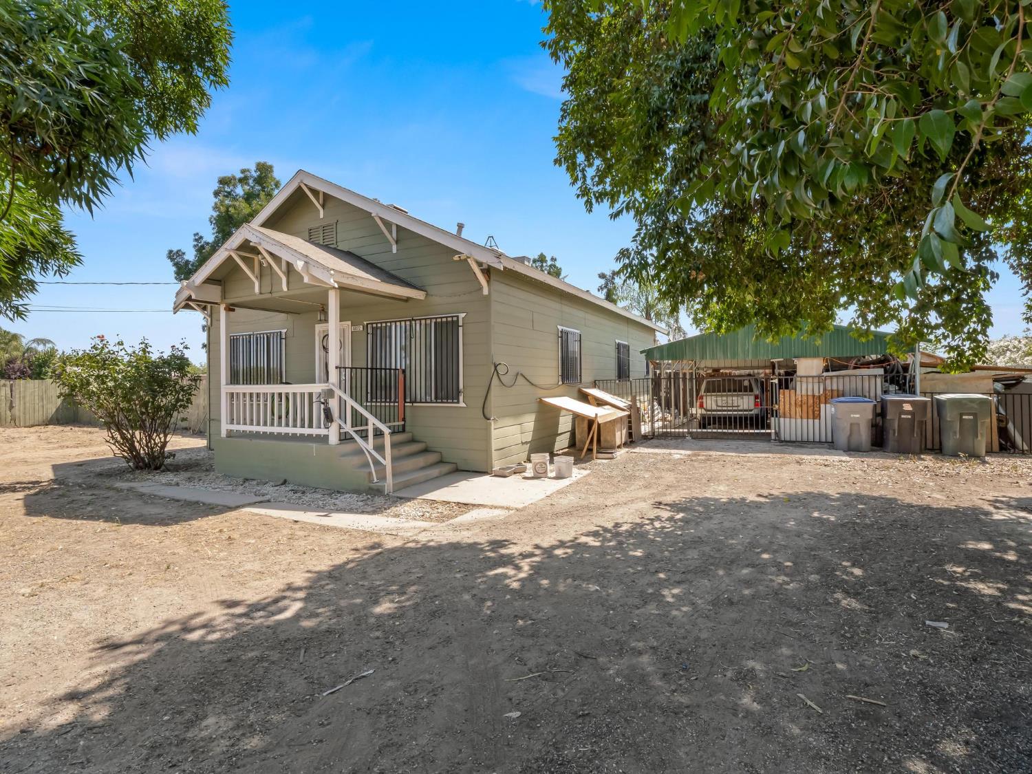 6072 S Maple Ave, Fresno, CA 93725