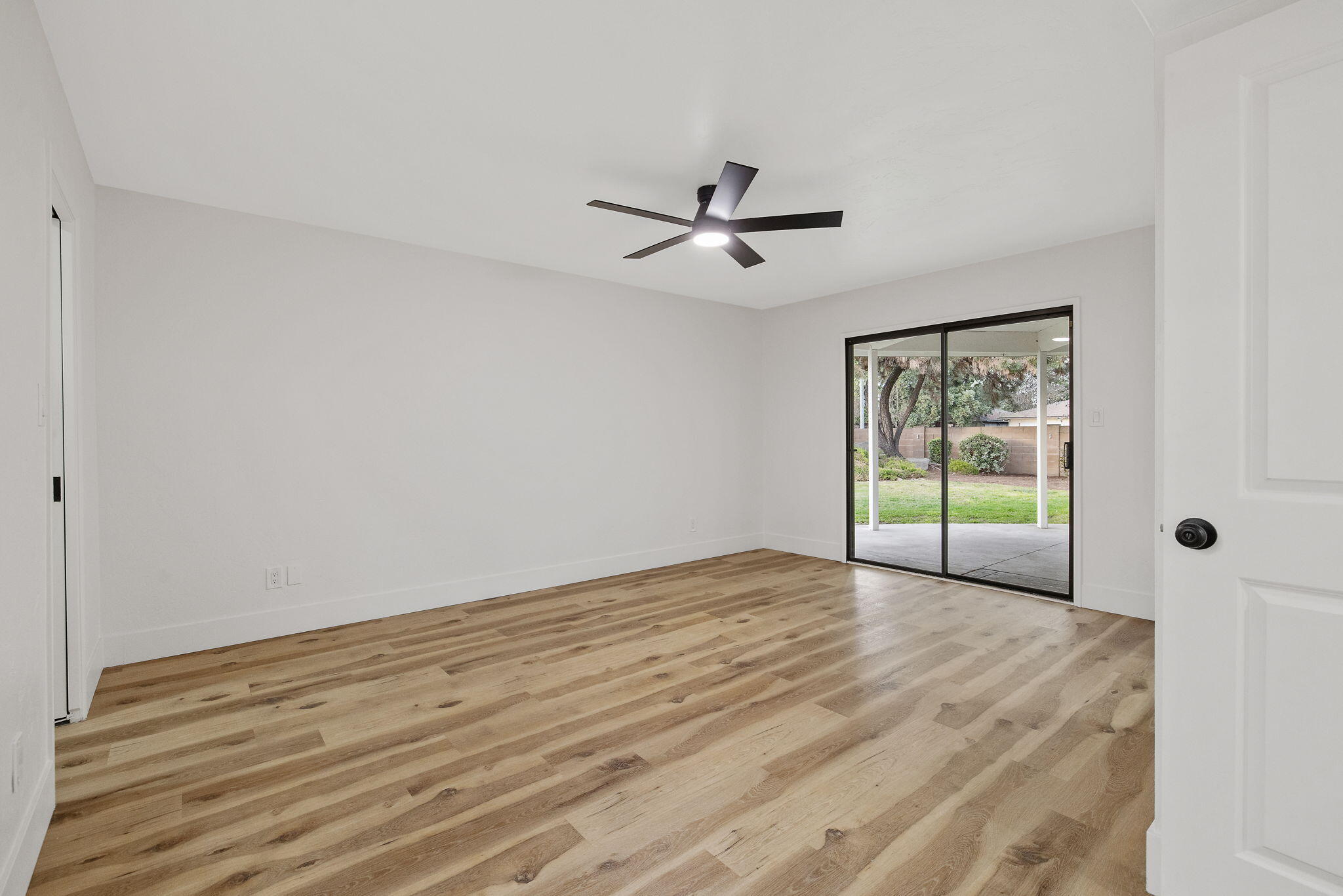 1359 W Millbrae Ave, Fresno, CA 93711